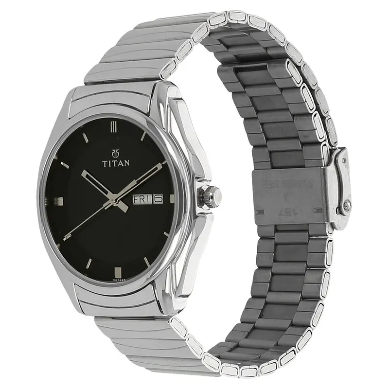 Titan Karishma Day-Date Black Dial Men's Watch | 1578SM04