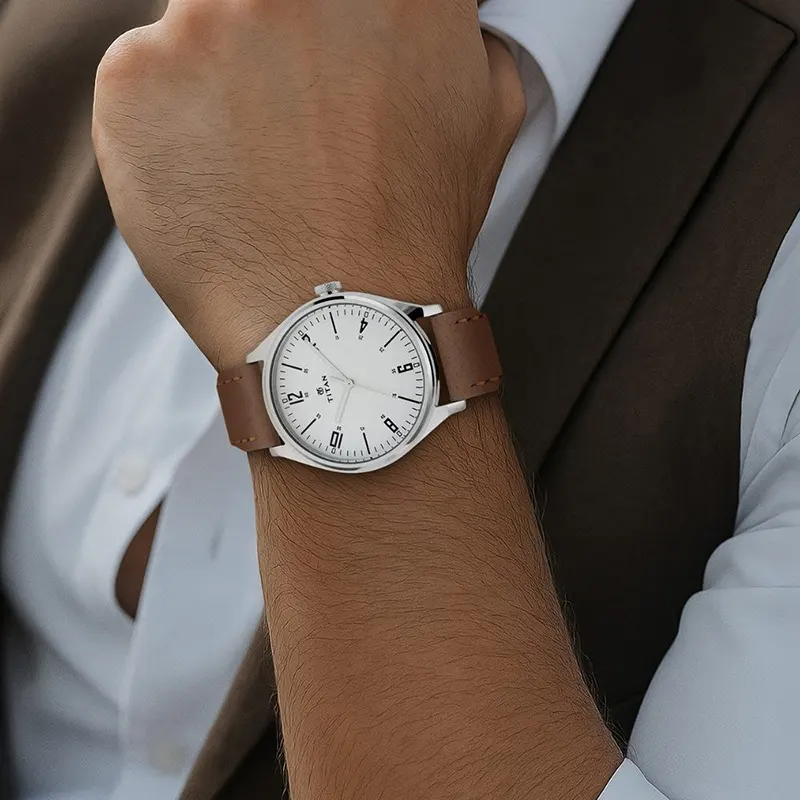 Titan Urban Edge Lustrous Silver Dial Men's Watch | 1802SL01
