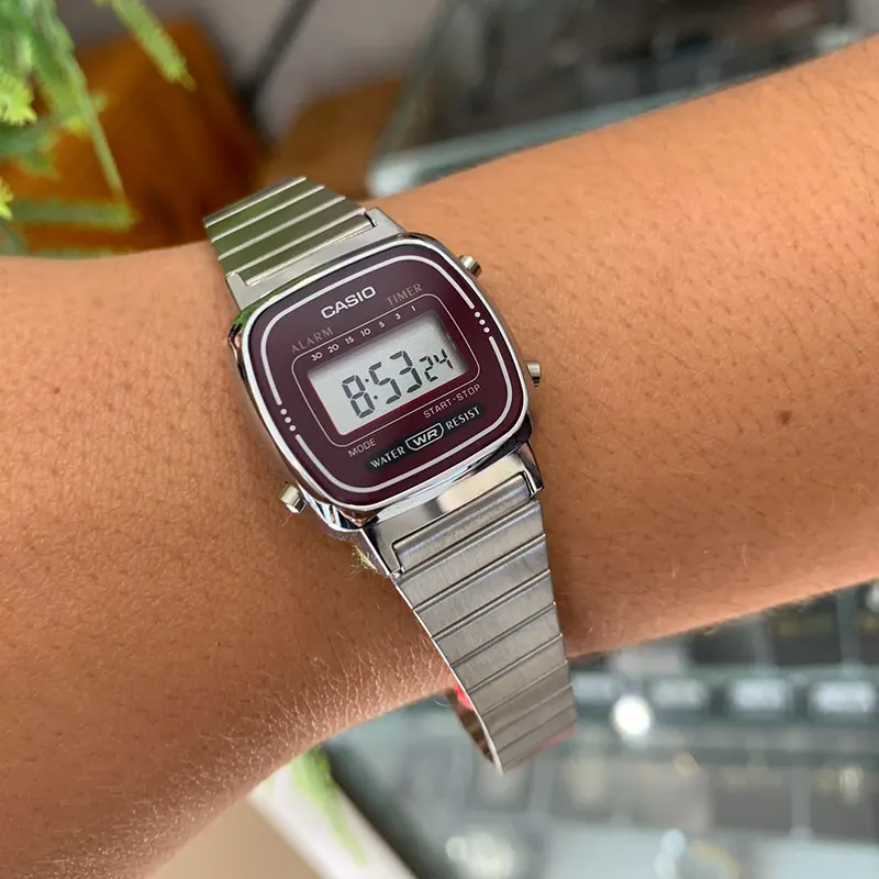 Casio LA670WA-4DF Vintage Digital Retro Ladies Watch