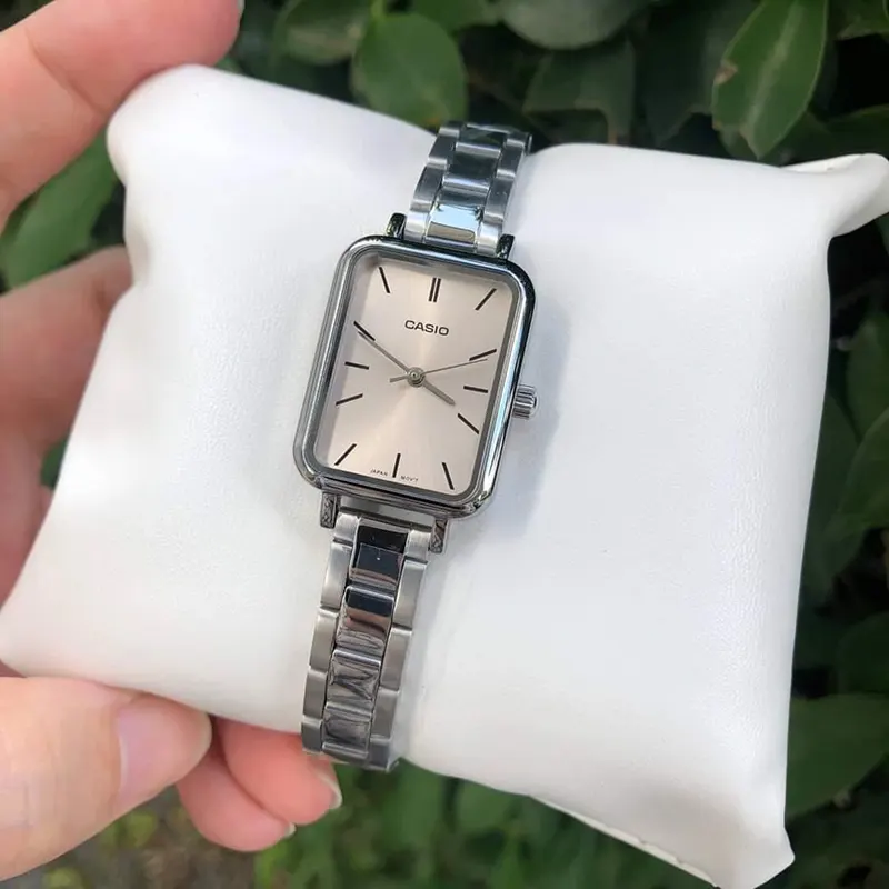 Casio LTP-V009D-4E Ladies Watch description image 4