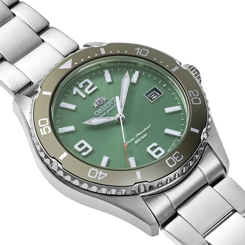 Orient Mako Solar Chronograph Green Dial Men's Watch | RA-WJ0001E