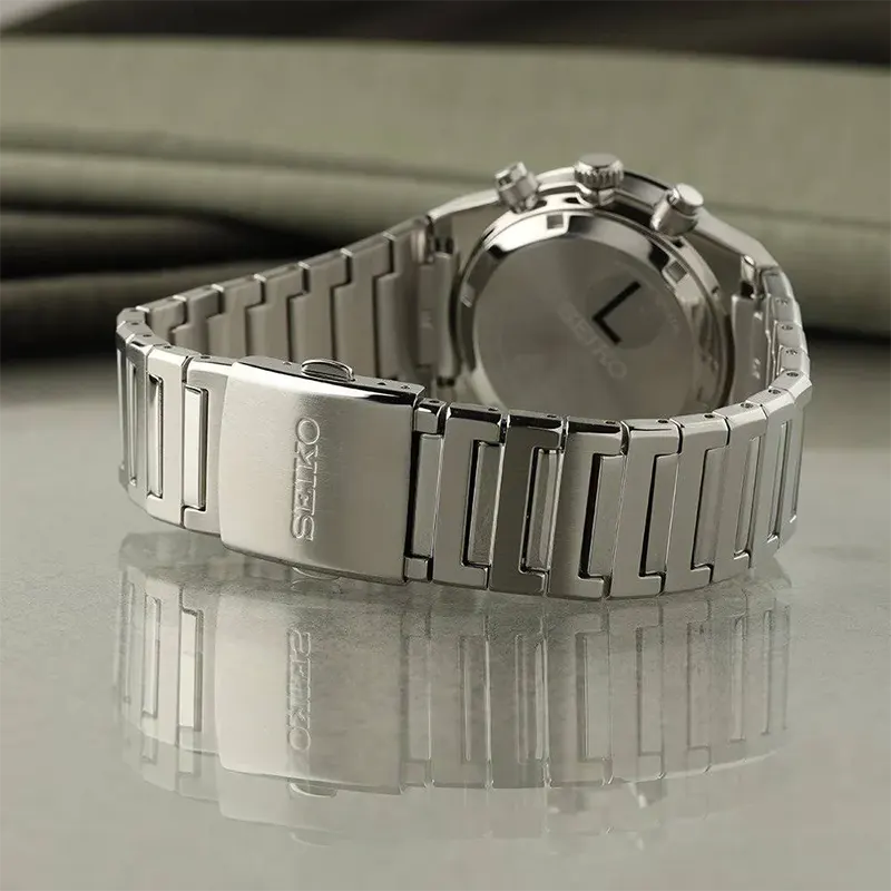 Seiko Conceptual Chronograph Green Dial Men’s Watch | SSB461P1